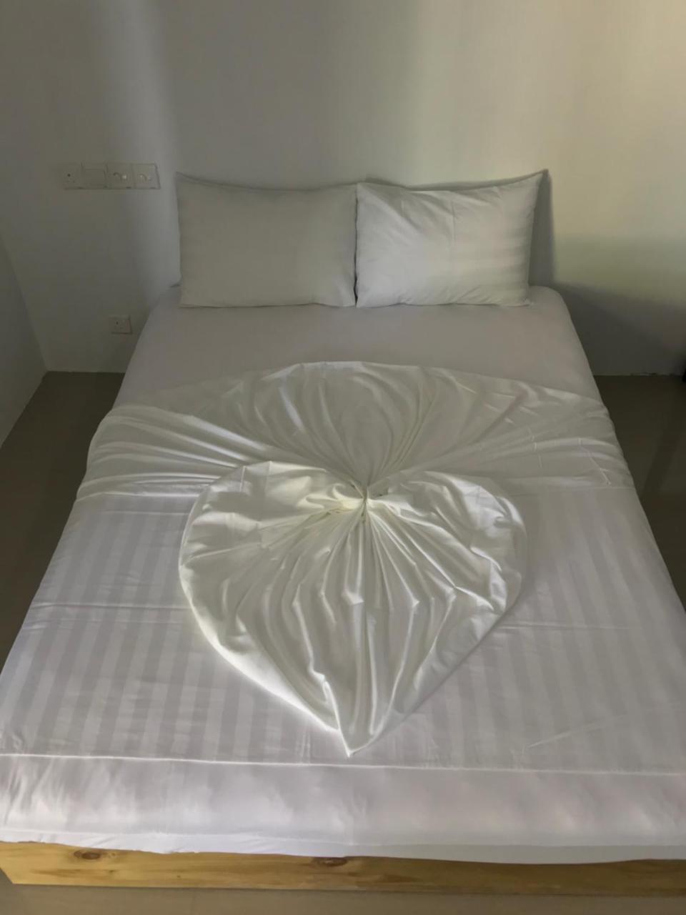 Hotel String Wave Maldives Gulhi Exterior foto